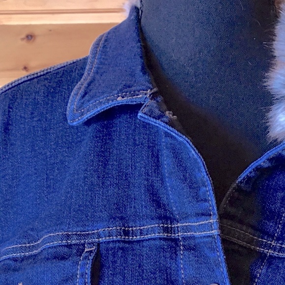 J Jill Detachable Fur Collar Denim Jacket - Picture 7 of 9